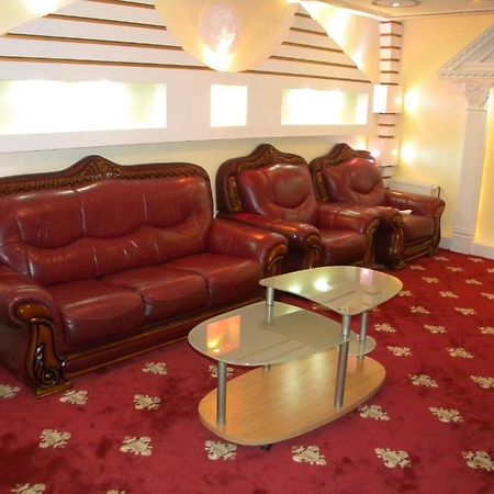 צ'יסינאו Gloria Mini-Hotel מראה חיצוני תמונה
