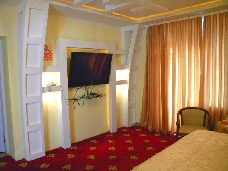 צ'יסינאו Gloria Mini-Hotel מראה חיצוני תמונה